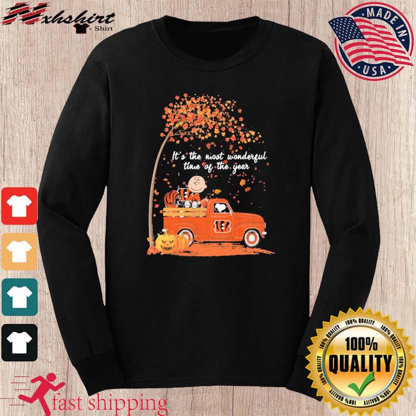 A Happy Christmas With Cincinnati Bengals Snoopy Sweatshirt