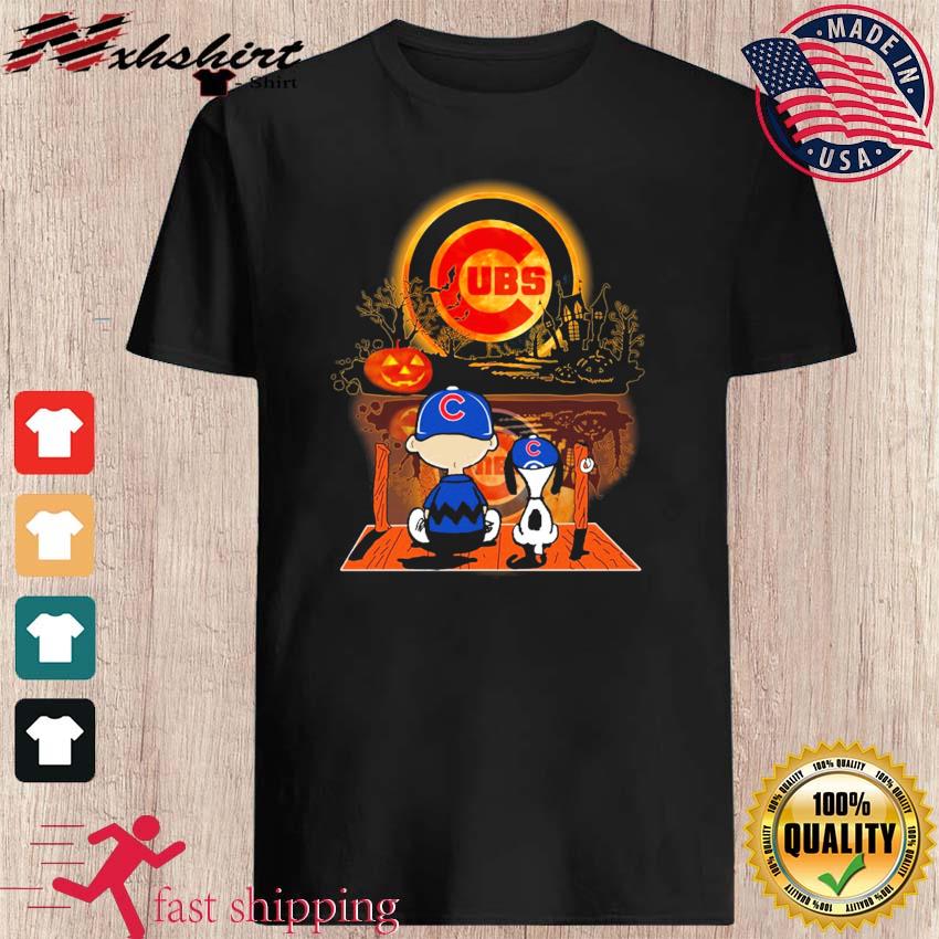 Charlie Brown And Snoopy Dog Watching City Chicago Cubs T-shirt